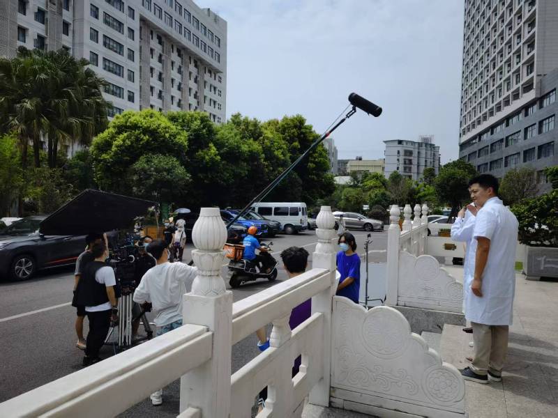 容城县广告片拍摄公司低成本实现高规格制作的诀窍
